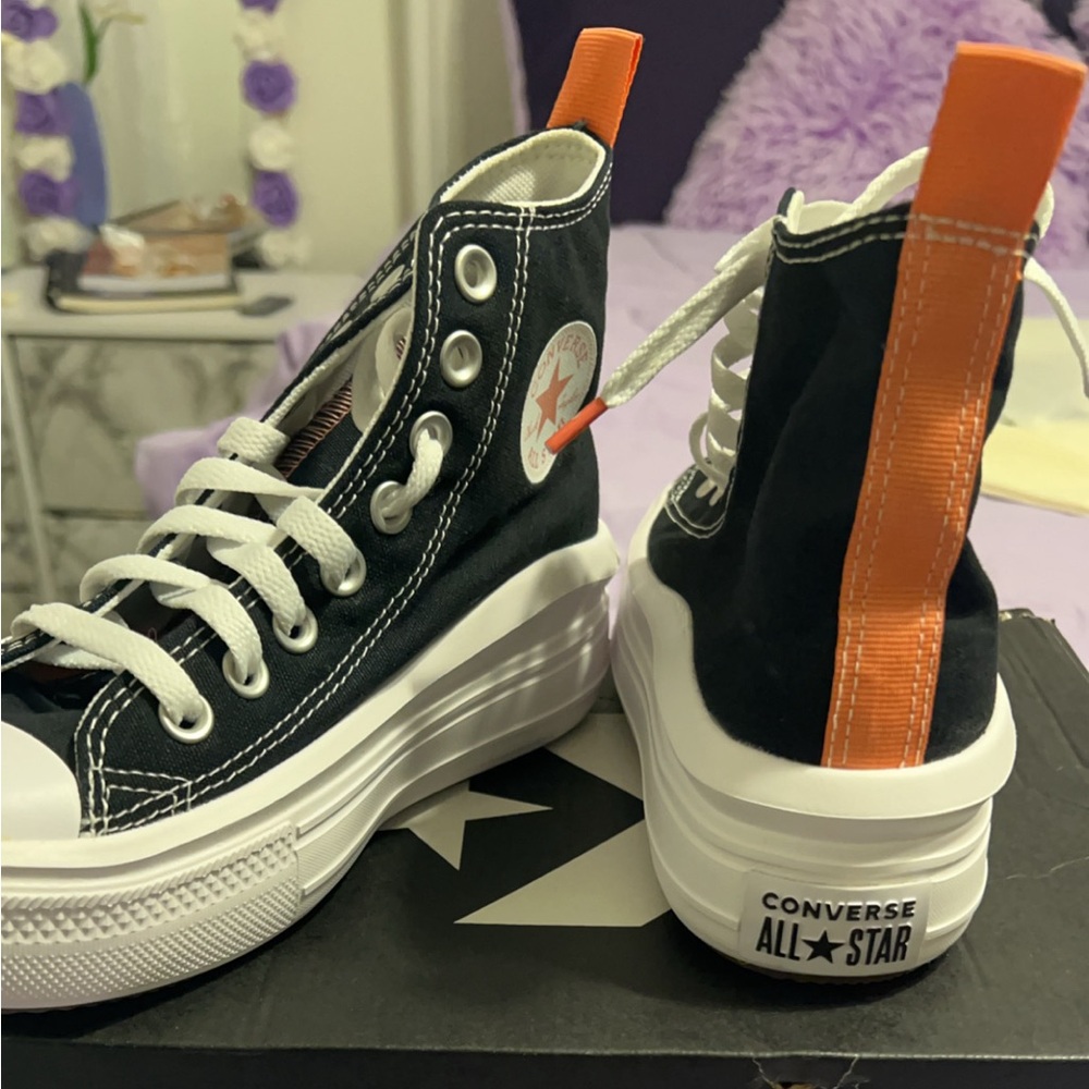 Converse - Size 3.5 - Black and Pink